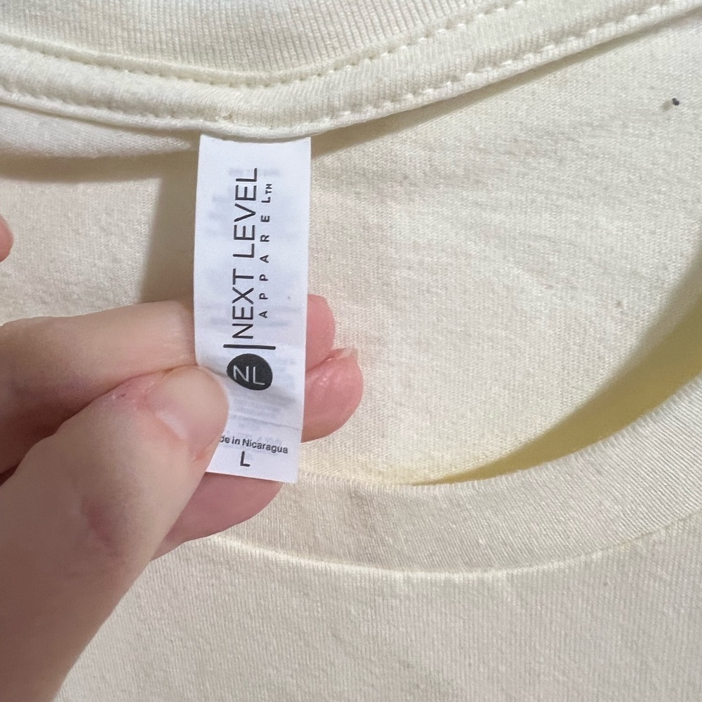 Yellowstone Beth Dutton off‎ white cream unisex men’s women’s shirt L large NWT - Picture 5 of 6